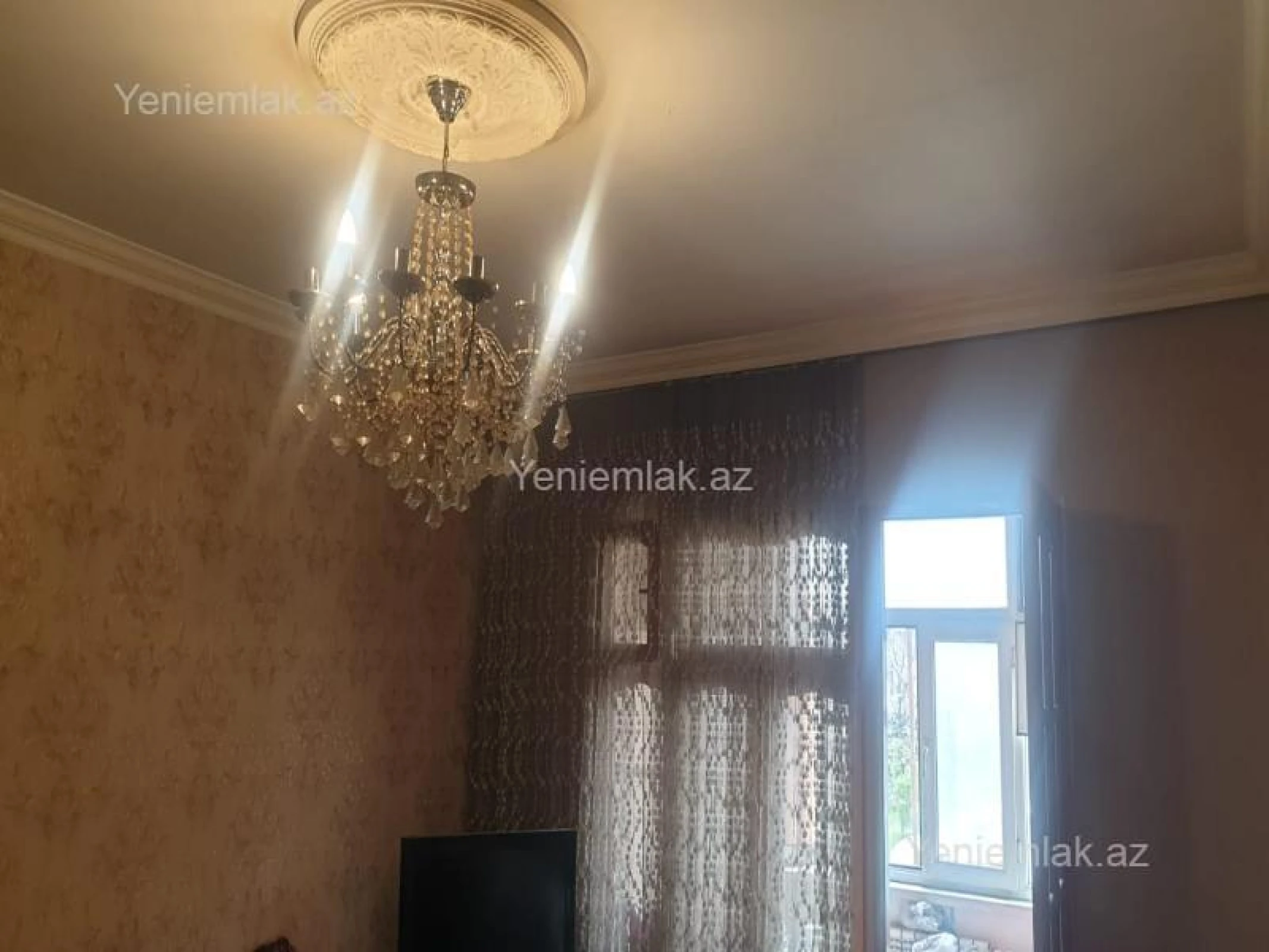 Satılır 4 otaqlı köhnə tikili 90 m²