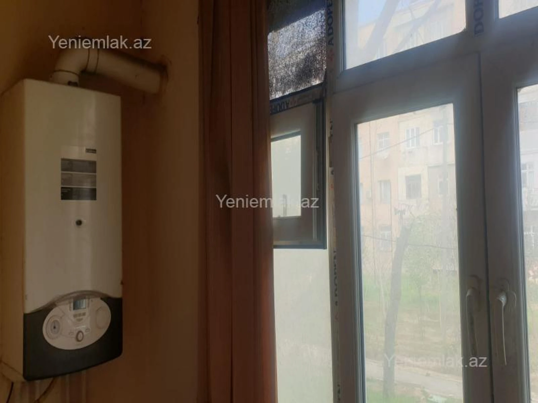 Satılır 4 otaqlı köhnə tikili 90 m²