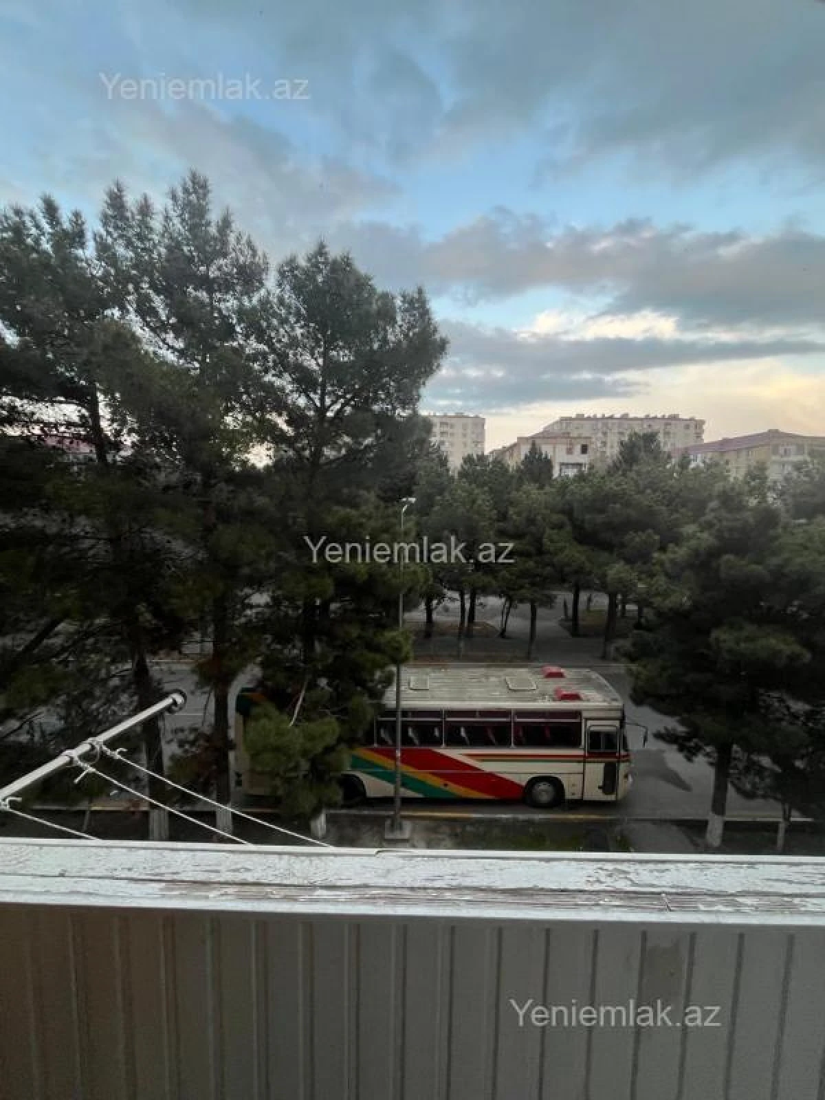 Satılır 3 otaqlı köhnə tikili 66 m²