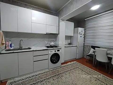 Satılır 2 otaqlı köhnə tikili 65 m²