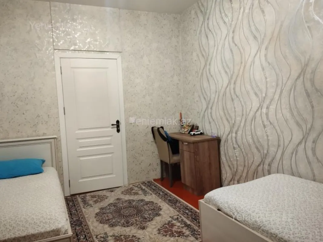 Satılır 2 otaqlı köhnə tikili 65 m²
