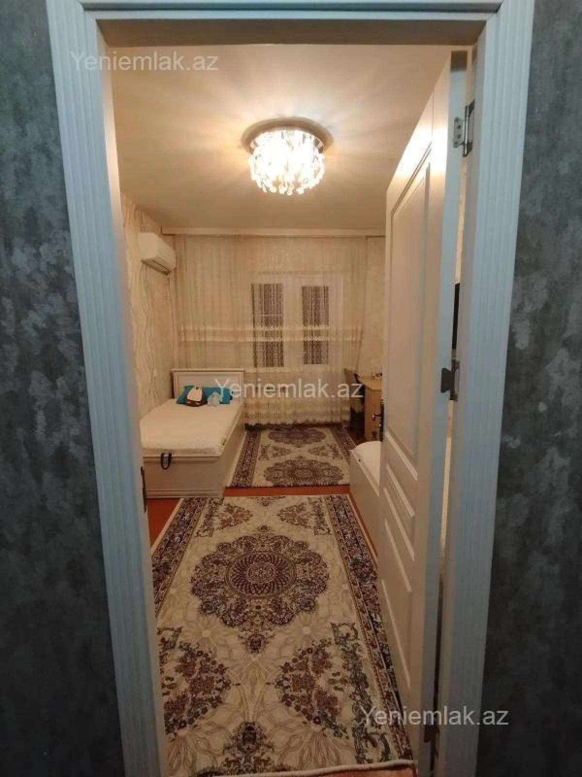 Satılır 2 otaqlı köhnə tikili 65 m²
