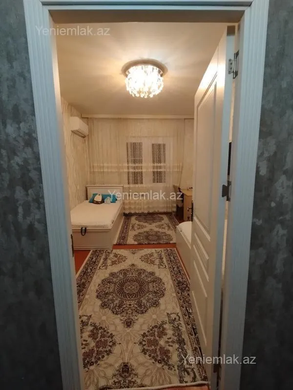 Satılır 2 otaqlı köhnə tikili 65 m²