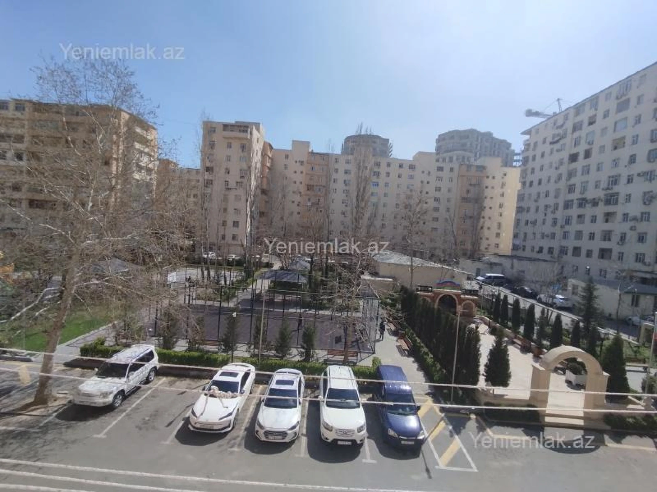 Satılır 2 otaqlı köhnə tikili 65 m²