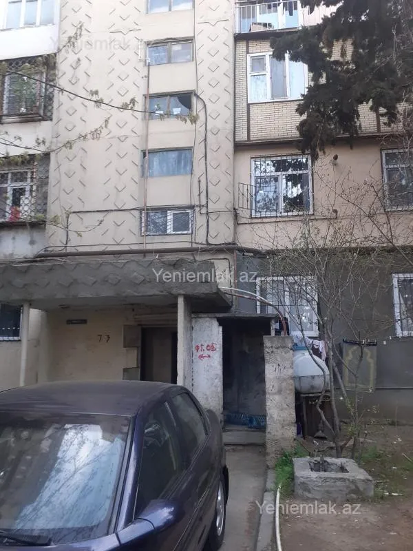 Satılır 2 otaqlı köhnə tikili 60 m²