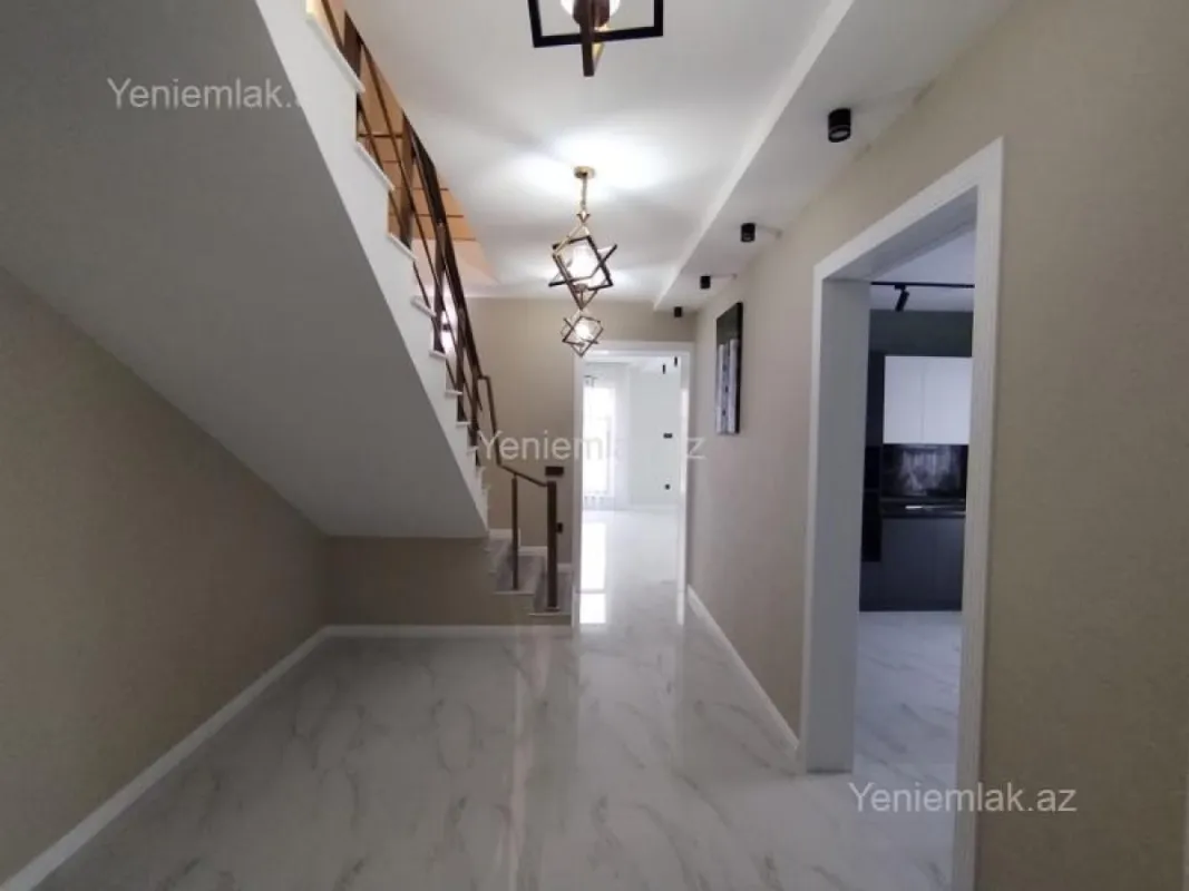 Satılır 4 otaqlı həyət evi 50 m²