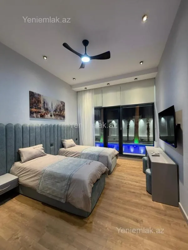 Satılır 4 otaqlı həyət evi 300 m²