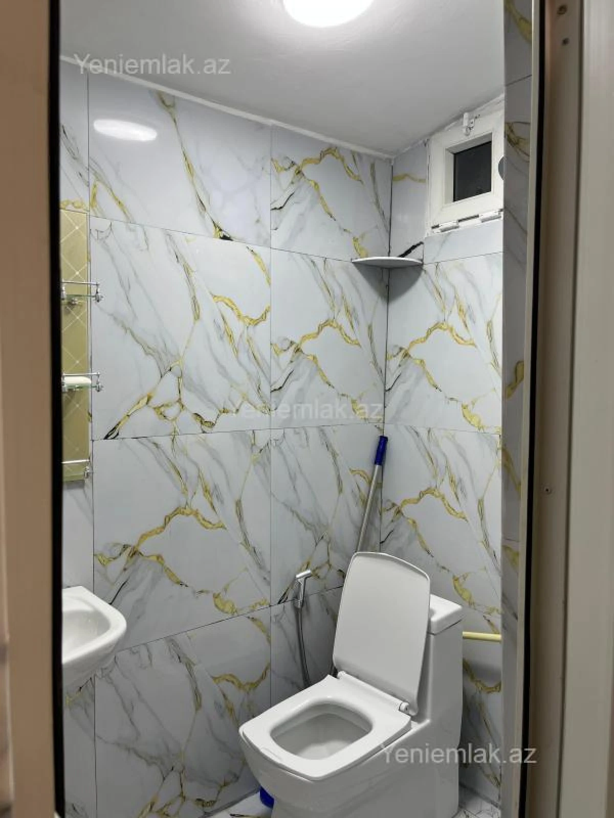 Satılır 1 otaqlı köhnə tikili 30 m²