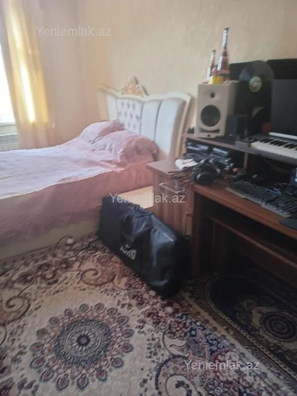Satılır 3 otaqlı köhnə tikili 80 m²