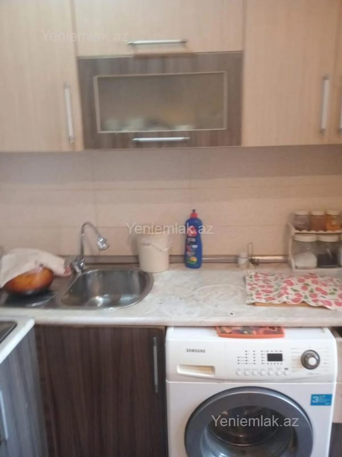 Satılır 3 otaqlı köhnə tikili 80 m²