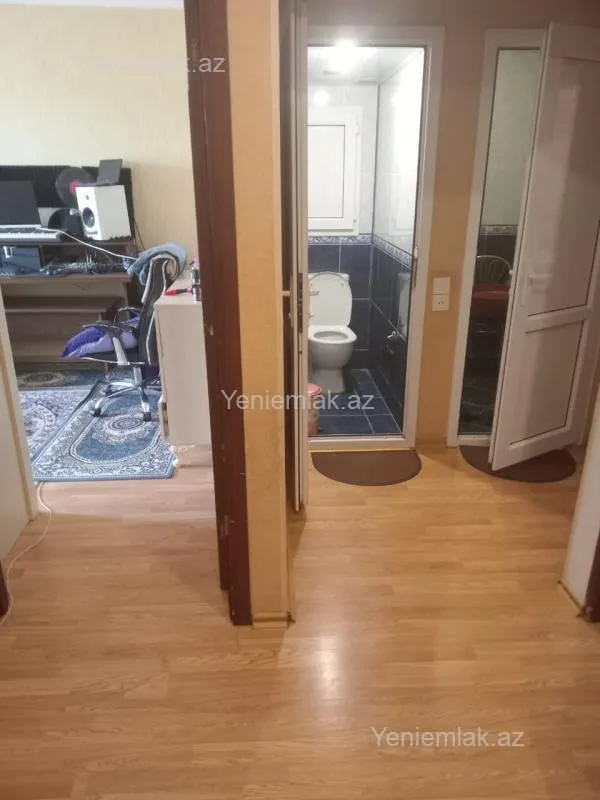 Satılır 3 otaqlı köhnə tikili 80 m²