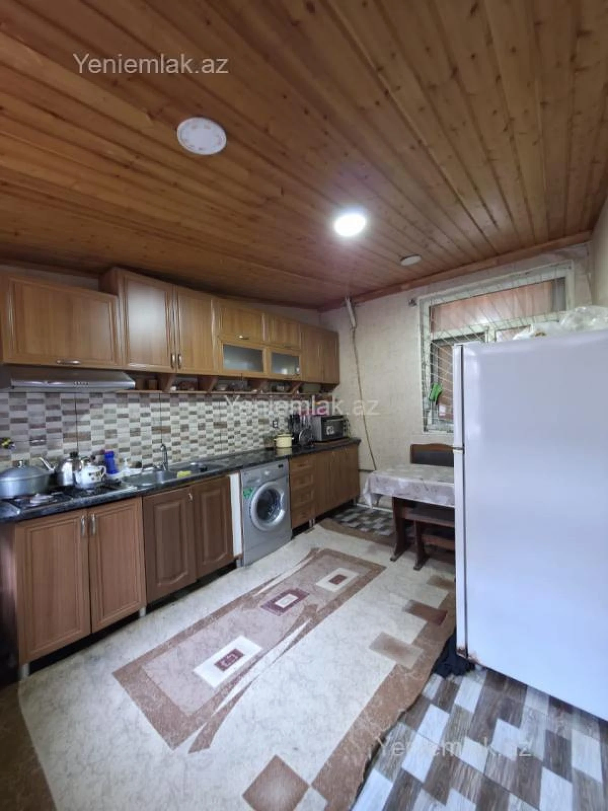 Satılır 6 otaqlı köhnə tikili 132 m²