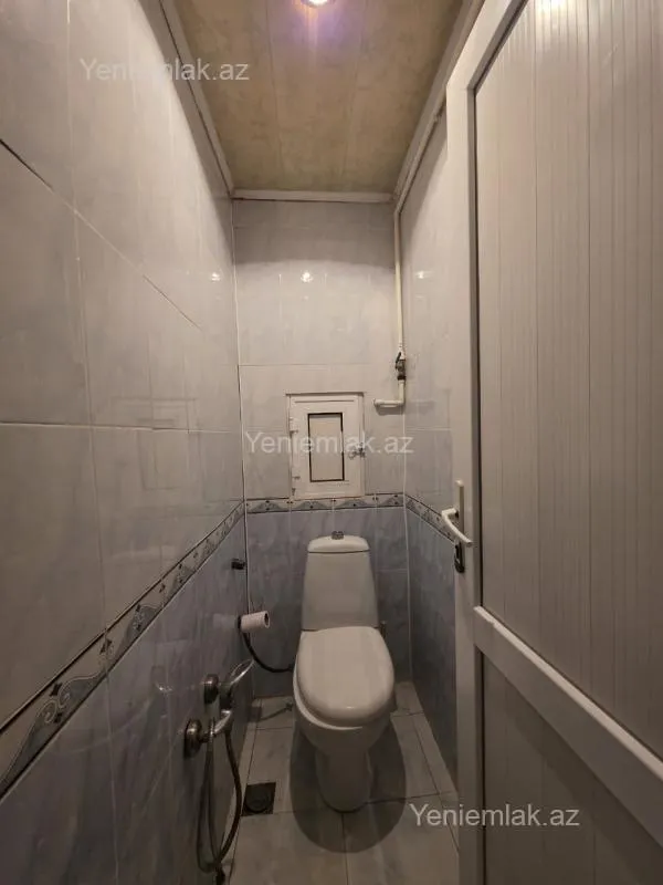 Satılır 6 otaqlı köhnə tikili 132 m²