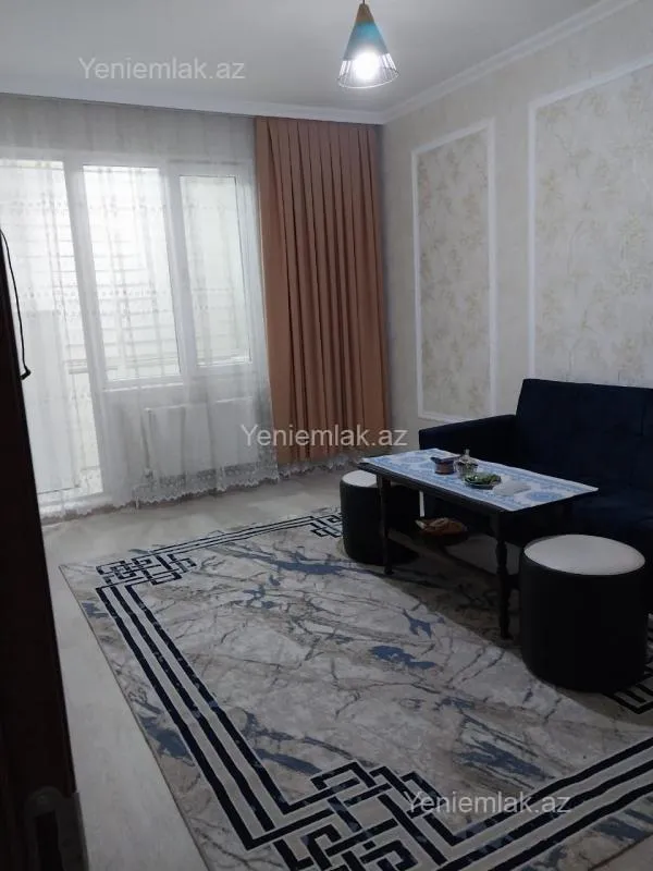 Satılır 2 otaqlı köhnə tikili 40 m²
