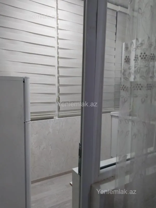 Satılır 2 otaqlı köhnə tikili 40 m²