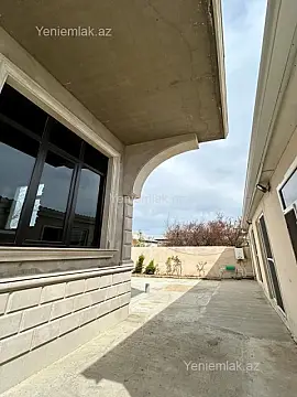 Satılır 5 otaqlı həyət evi 220 m²