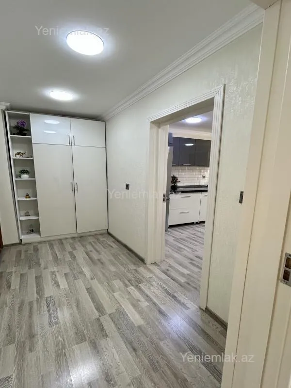Satılır 5 otaqlı həyət evi 220 m²