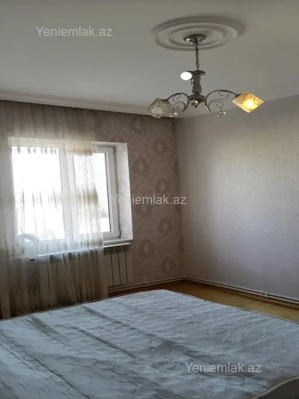 Satılır 2 otaqlı köhnə tikili 52 m²
