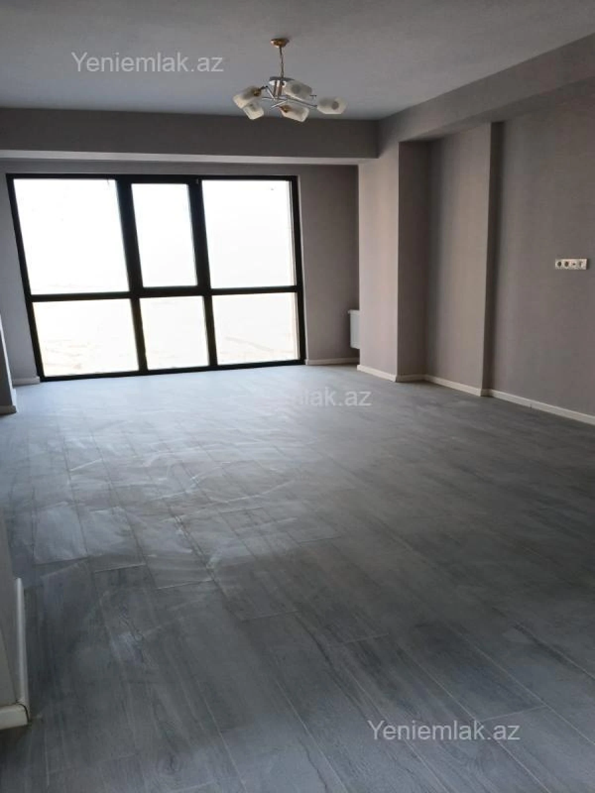 Satılır 3 otaqlı yeni tikili 80 m²