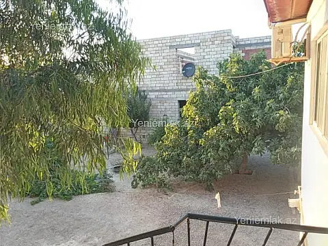 Satılır 7 otaqlı həyət evi 240 m²