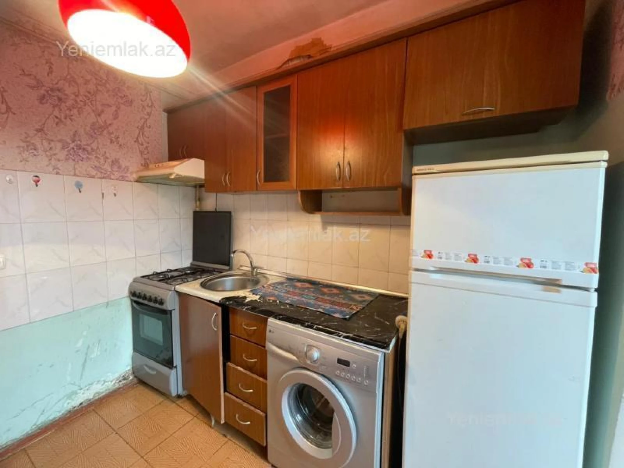 Satılır 2 otaqlı köhnə tikili 50 m²