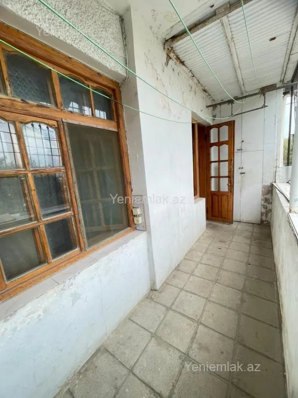 Satılır 2 otaqlı köhnə tikili 50 m²
