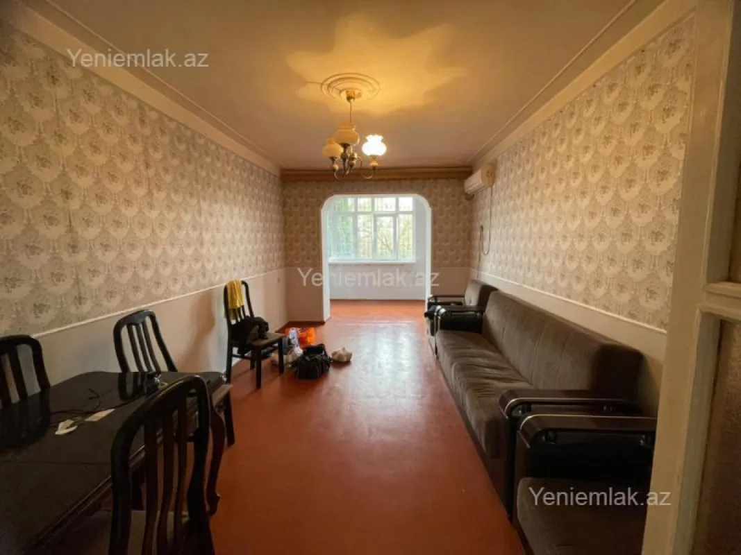 Satılır 2 otaqlı köhnə tikili 50 m²