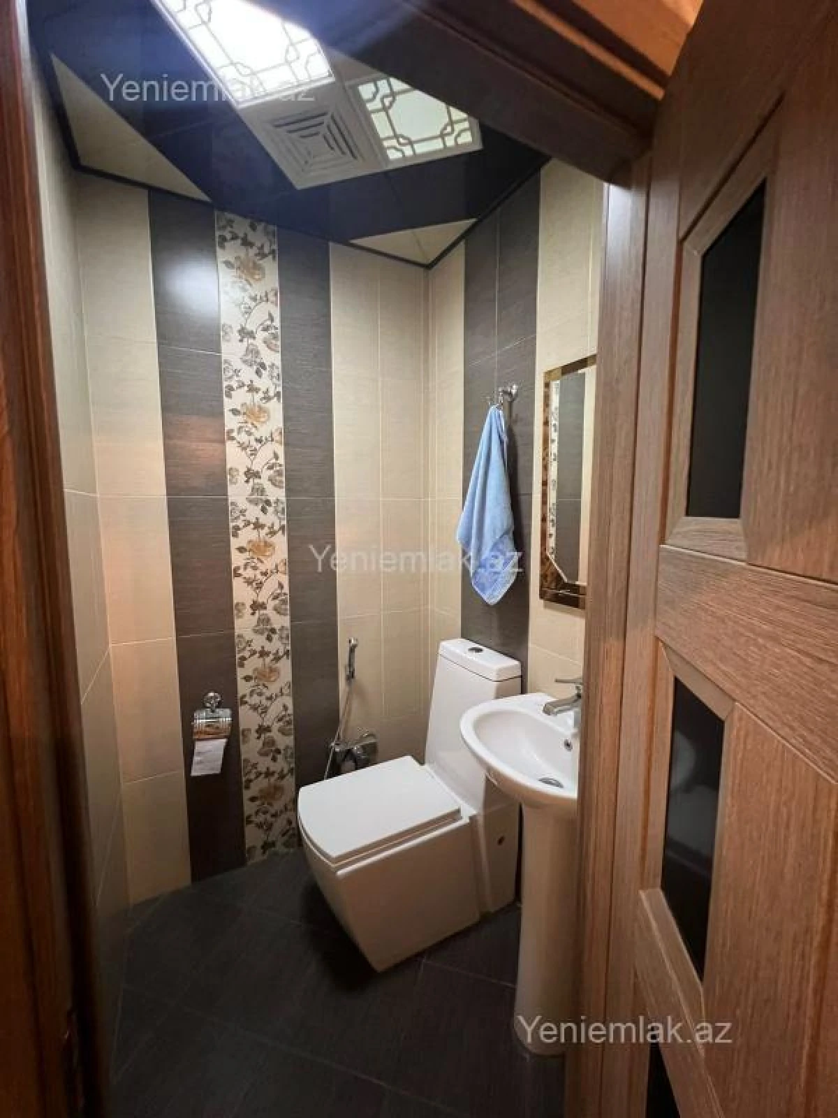 Satılır 3 otaqlı köhnə tikili 85 m²