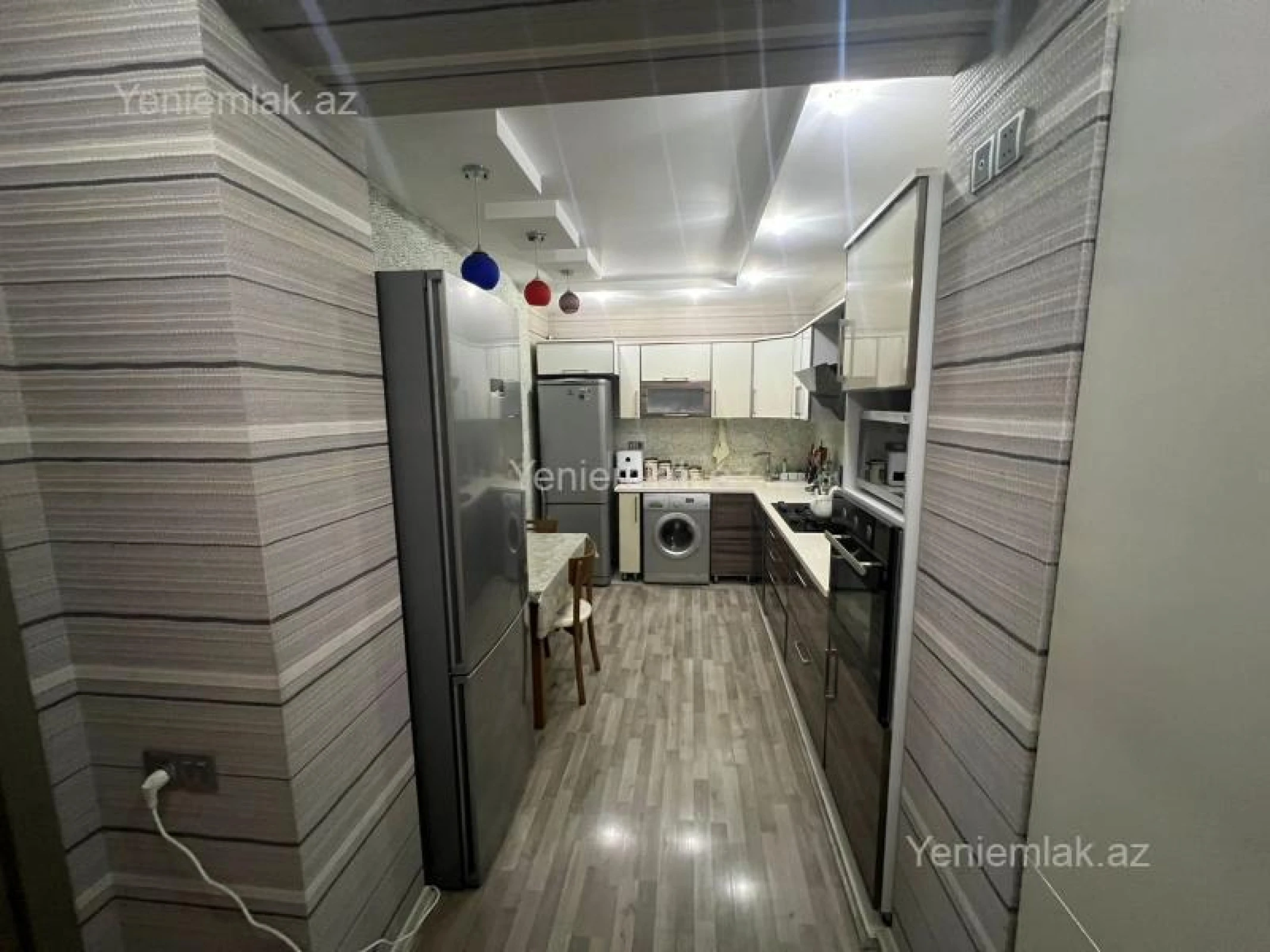 Satılır 3 otaqlı köhnə tikili 85 m²