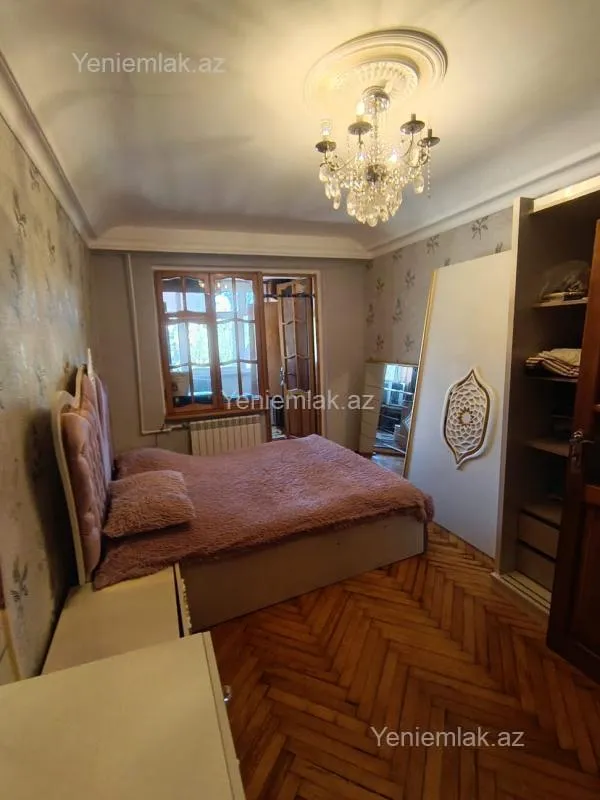 Satılır 3 otaqlı köhnə tikili 68 m²