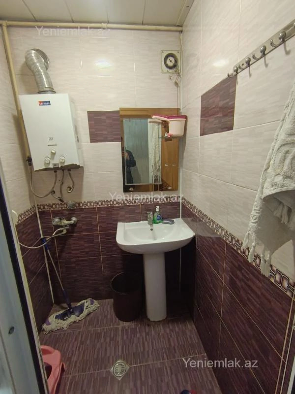 Satılır 3 otaqlı köhnə tikili 68 m²