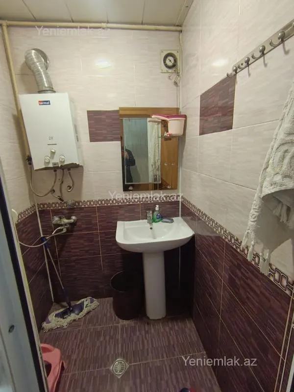 Satılır 3 otaqlı köhnə tikili 68 m²