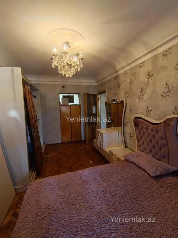 Satılır 3 otaqlı köhnə tikili 68 m²
