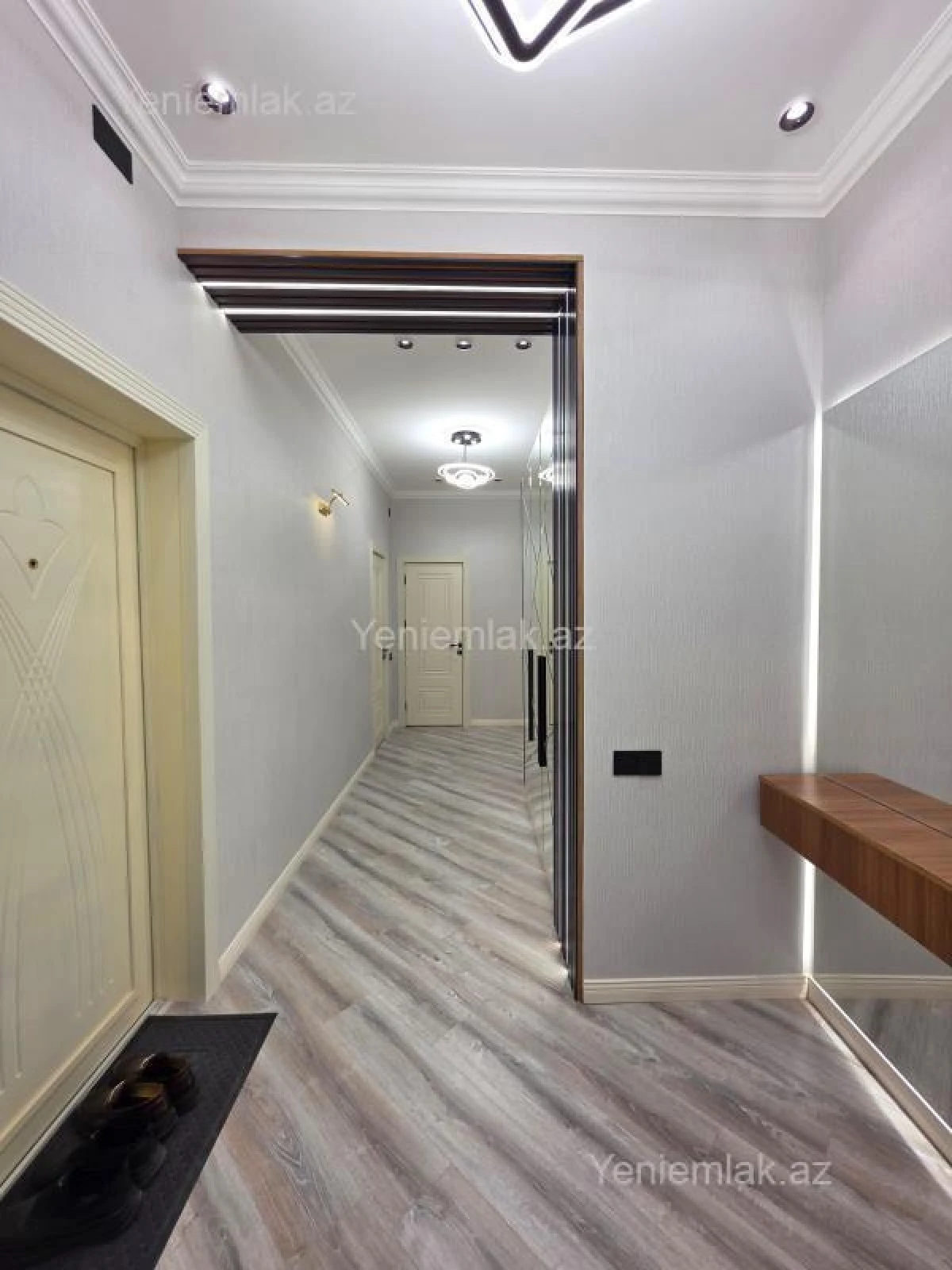 Satılır 3 otaqlı yeni tikili 106 m²