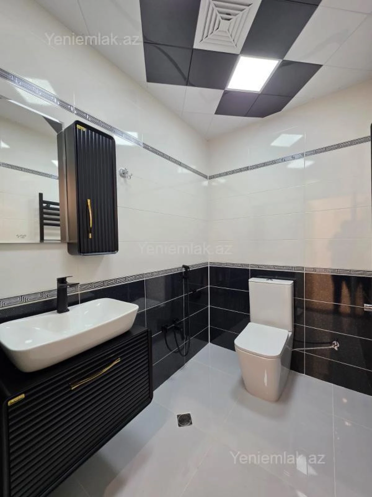 Satılır 3 otaqlı yeni tikili 106 m²