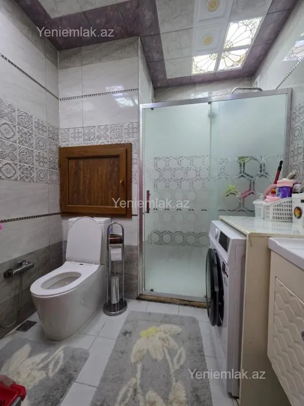 Satılır 4 otaqlı köhnə tikili 120 m²