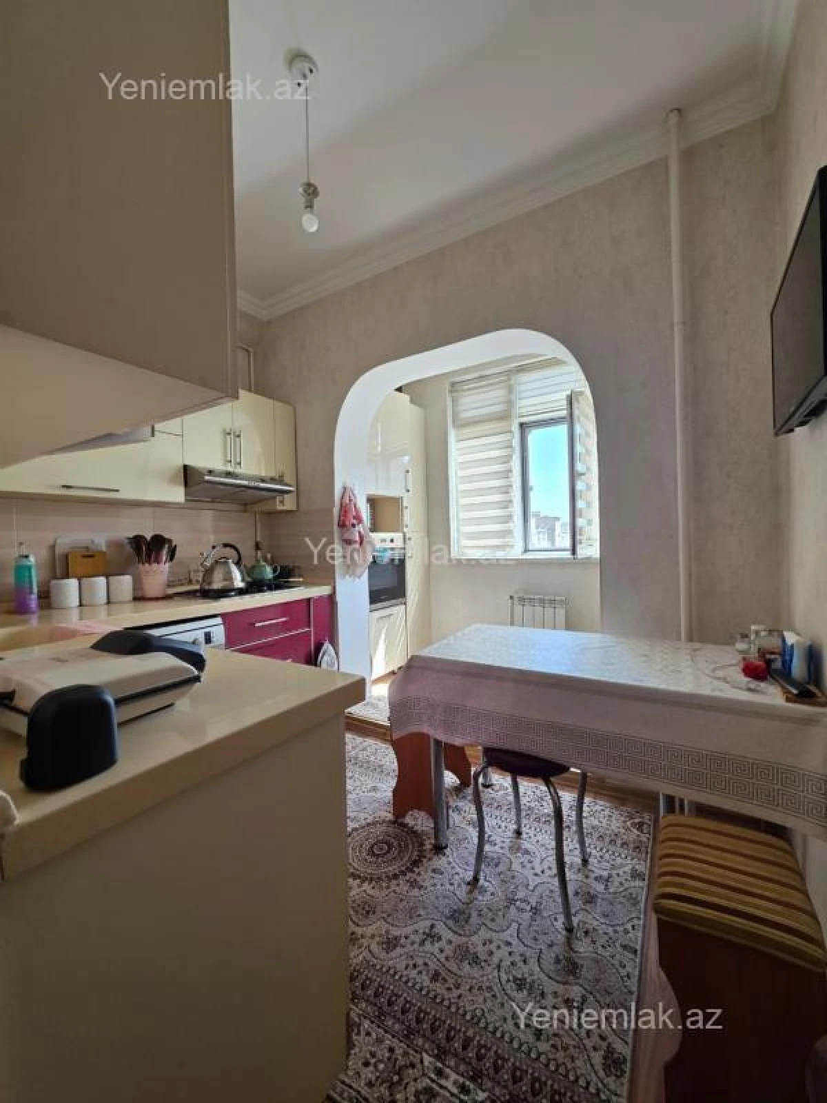 Satılır 4 otaqlı köhnə tikili 120 m²