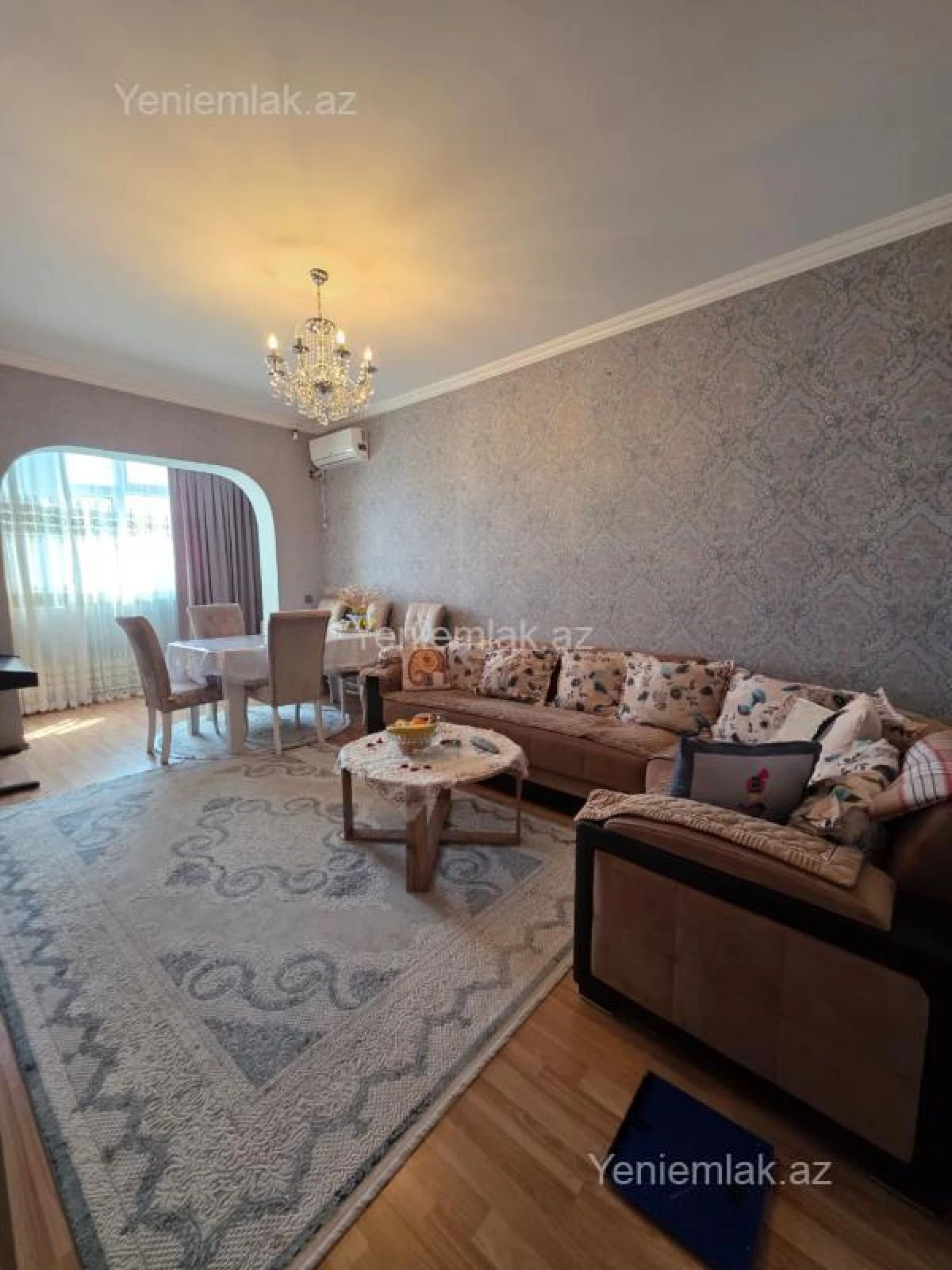 Satılır 4 otaqlı köhnə tikili 120 m²