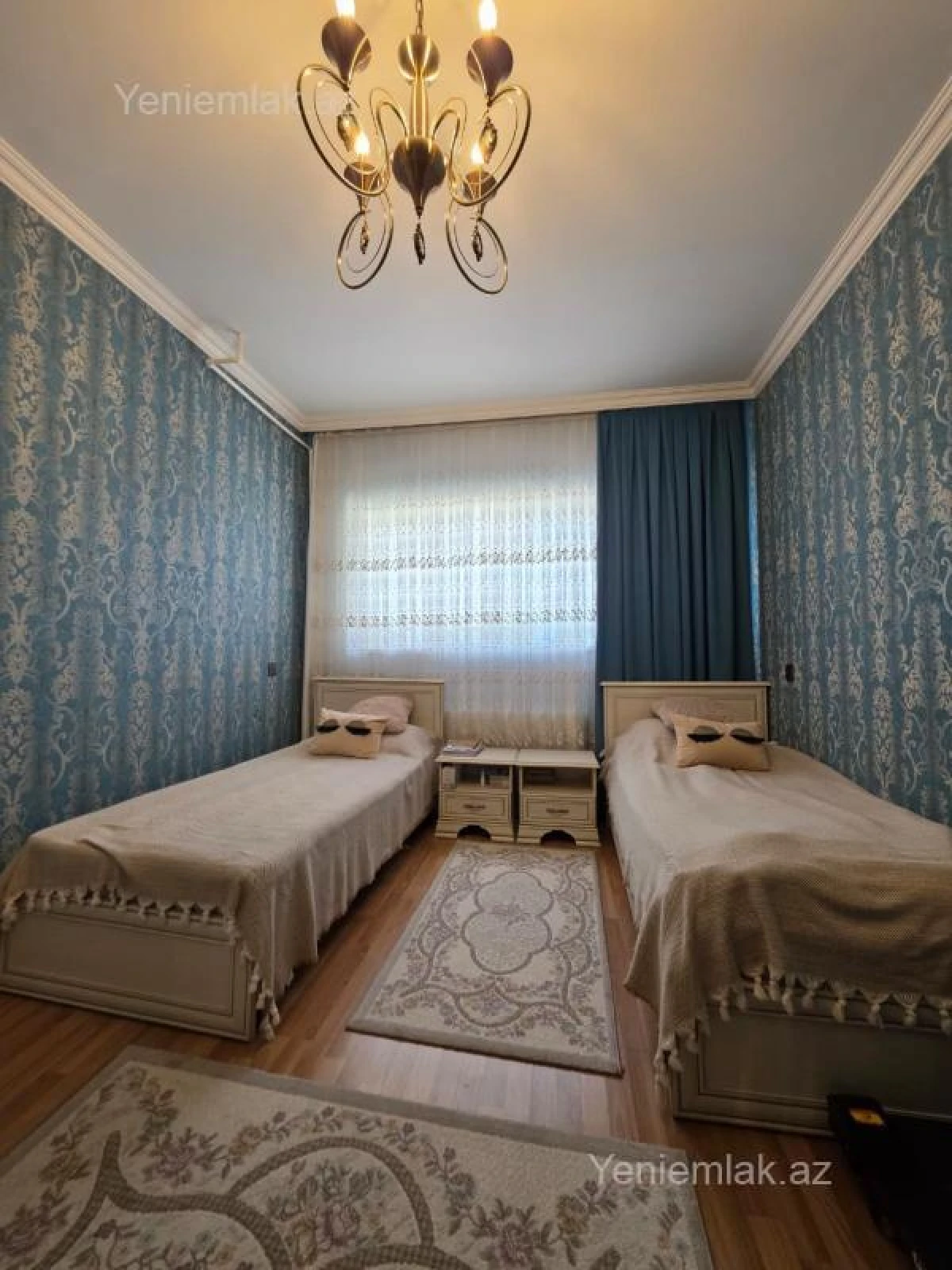 Satılır 4 otaqlı köhnə tikili 120 m²