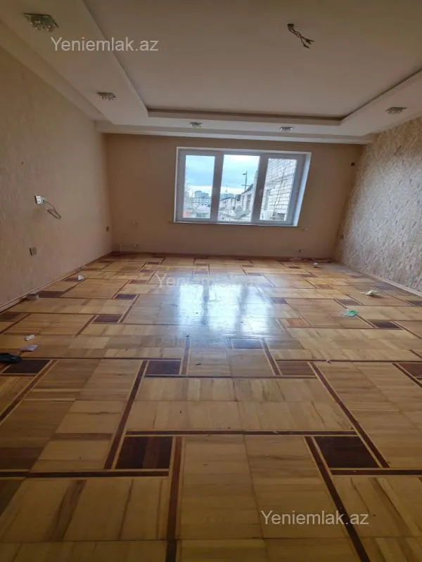 Satılır 2 otaqlı köhnə tikili 57 m²
