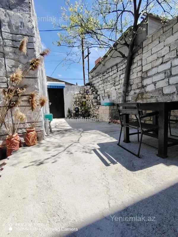 Satılır 2 otaqlı həyət evi 42 m²