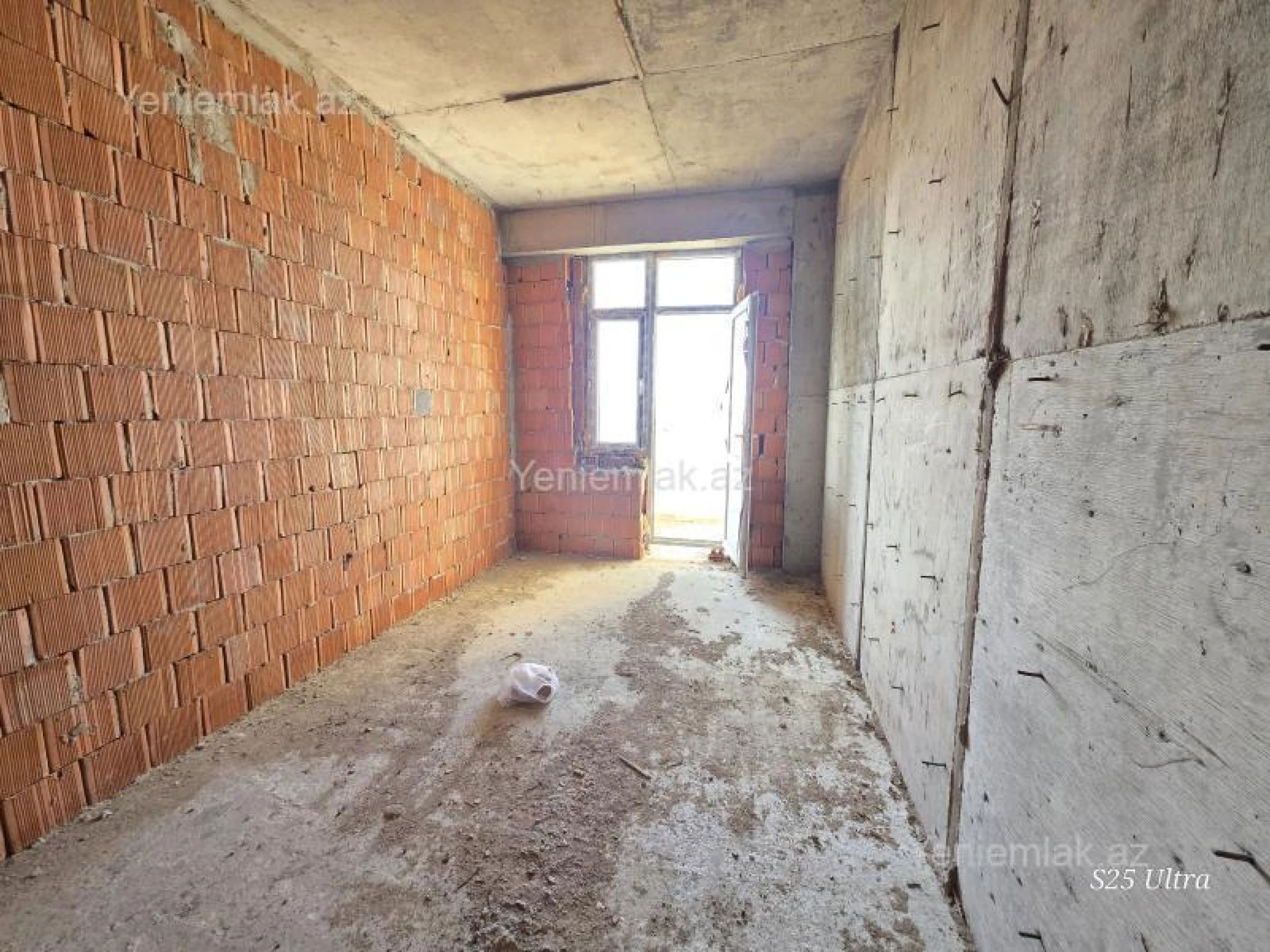 Satılır 3 otaqlı yeni tikili 75 m²