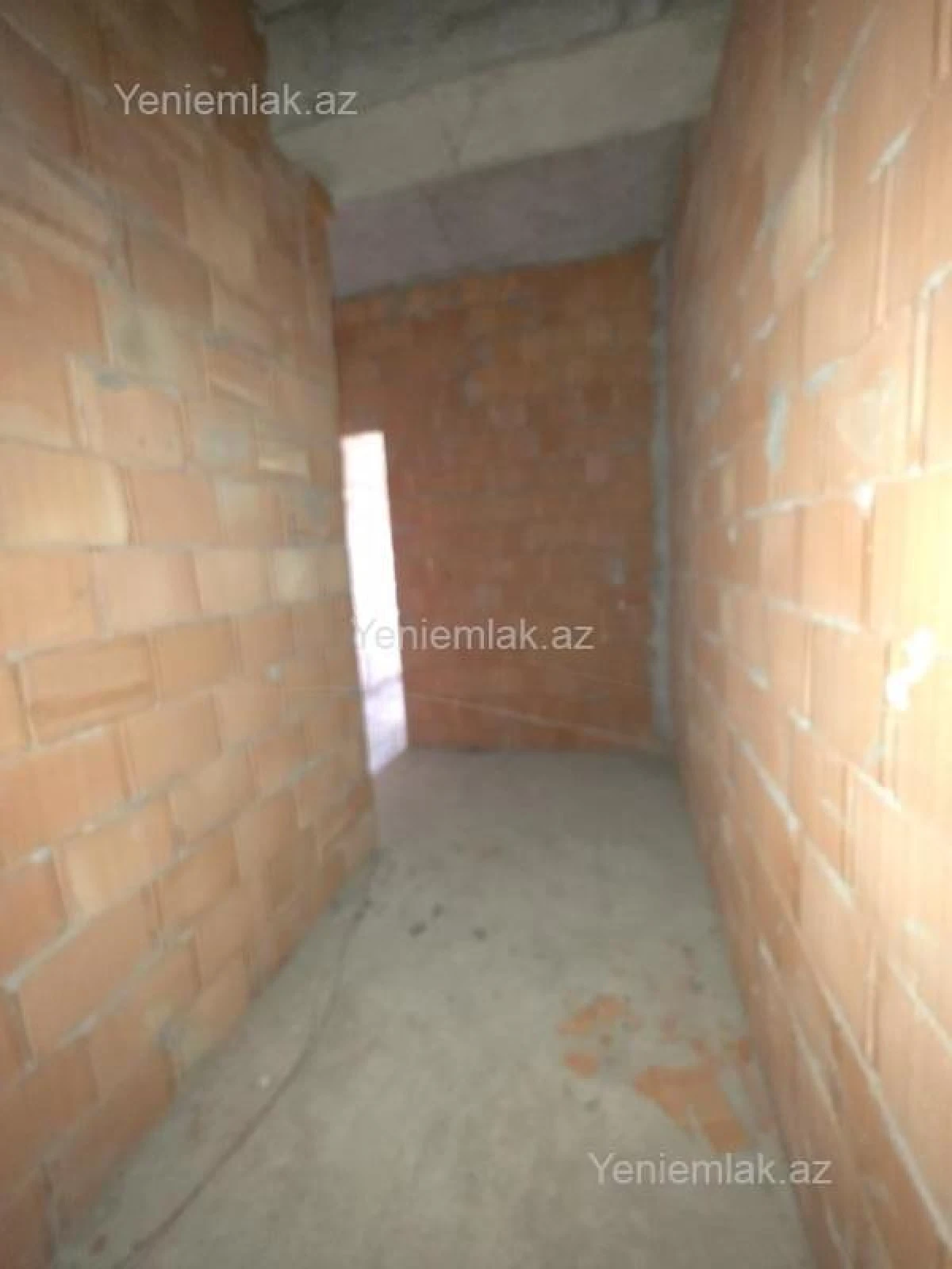 Satılır 3 otaqlı yeni tikili 75 m²