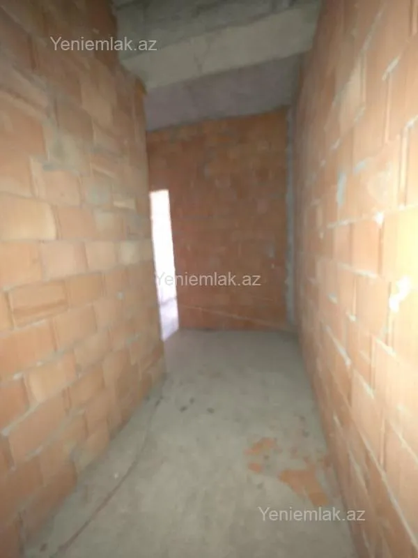 Satılır 3 otaqlı yeni tikili 75 m²