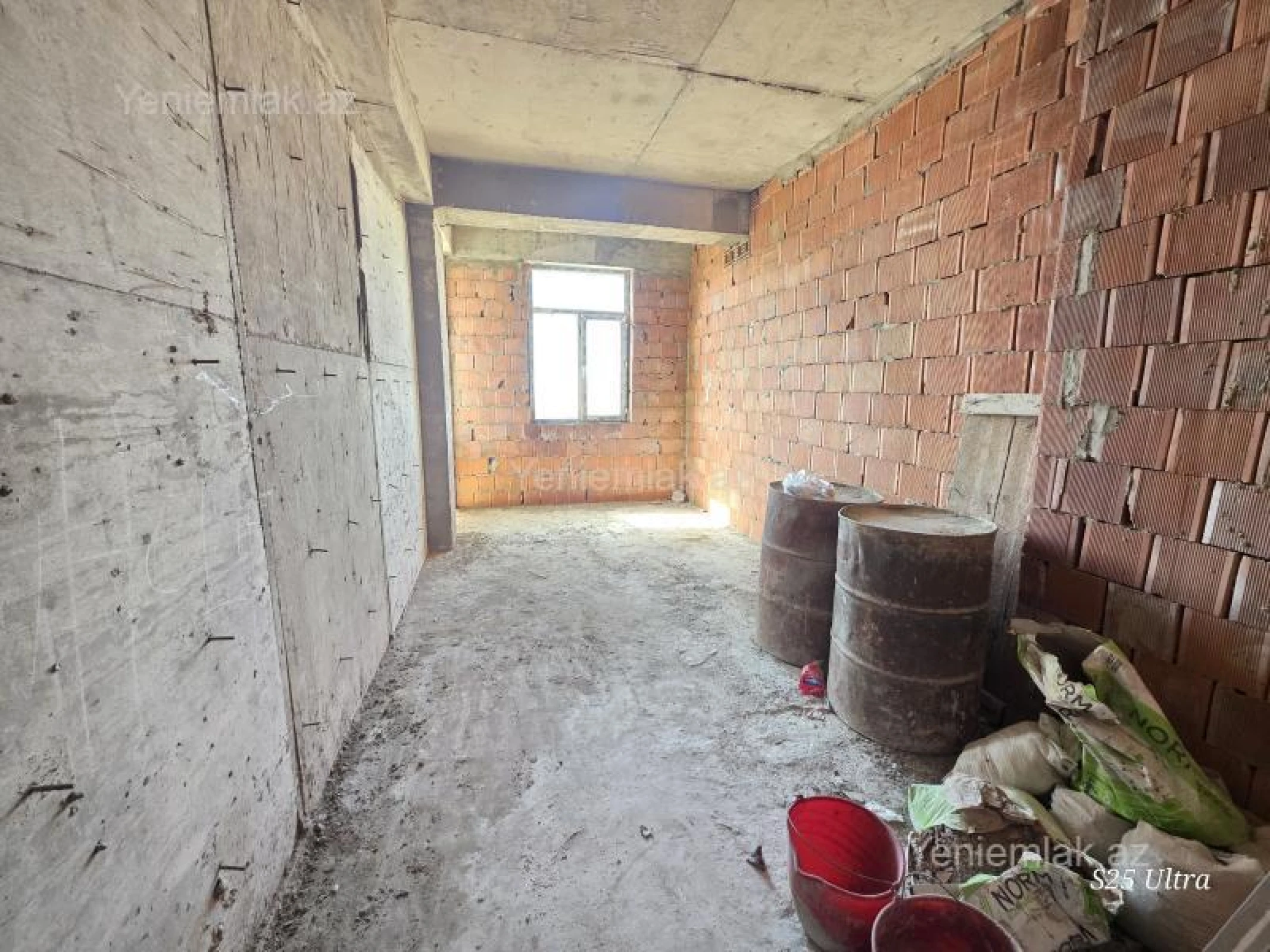 Satılır 3 otaqlı yeni tikili 75 m²