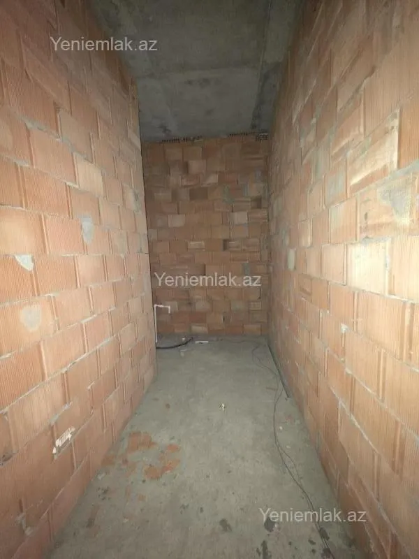 Satılır 3 otaqlı yeni tikili 75 m²