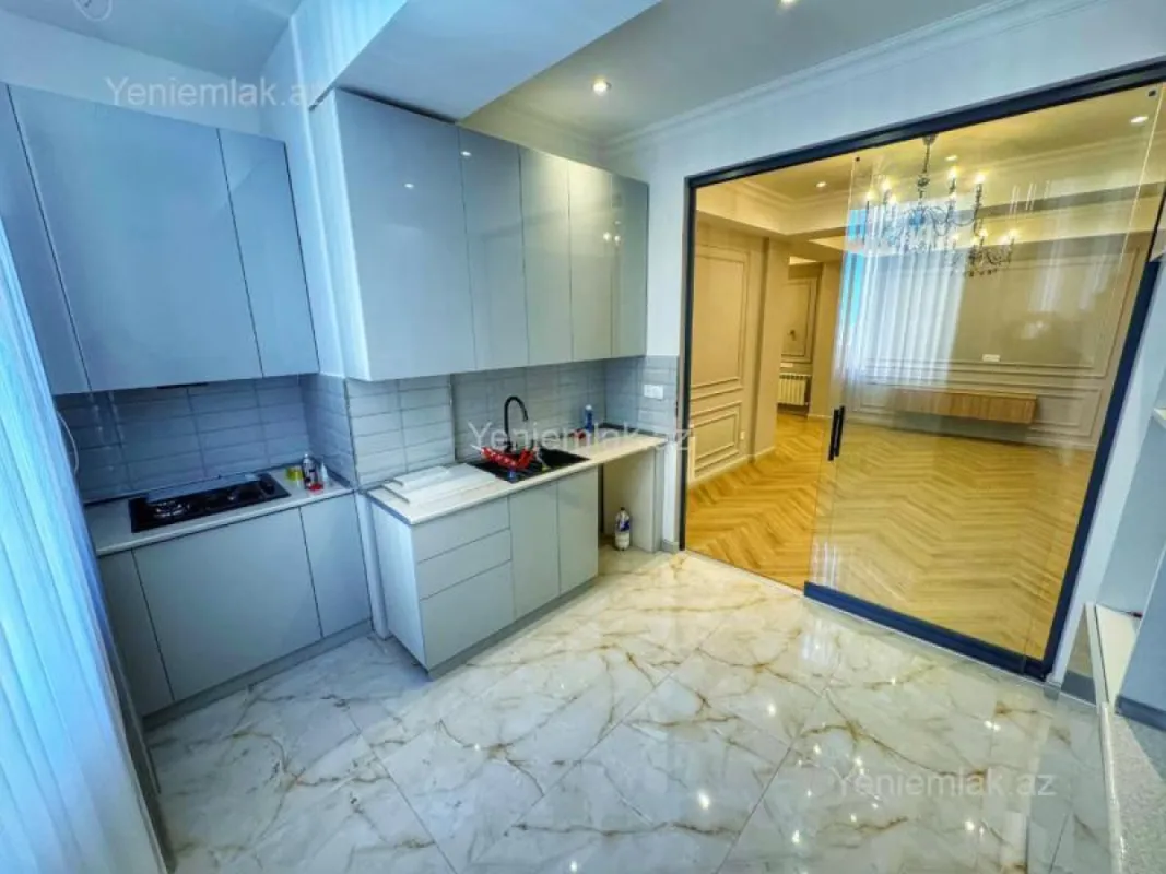 Satılır 3 otaqlı yeni tikili 103 m²