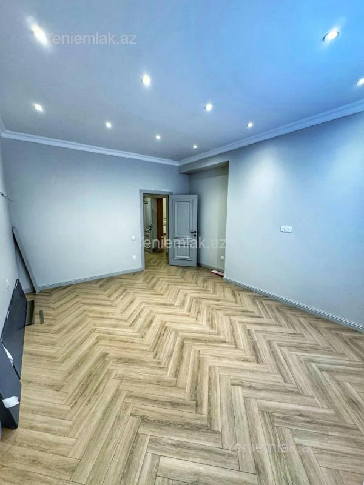 Satılır 3 otaqlı yeni tikili 103 m²