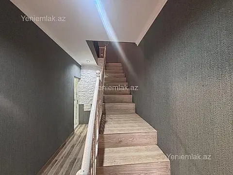 Satılır 6 otaqlı həyət evi 220 m²