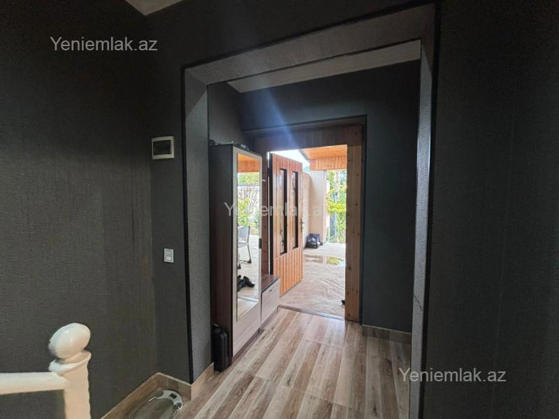 Satılır 6 otaqlı həyət evi 220 m²